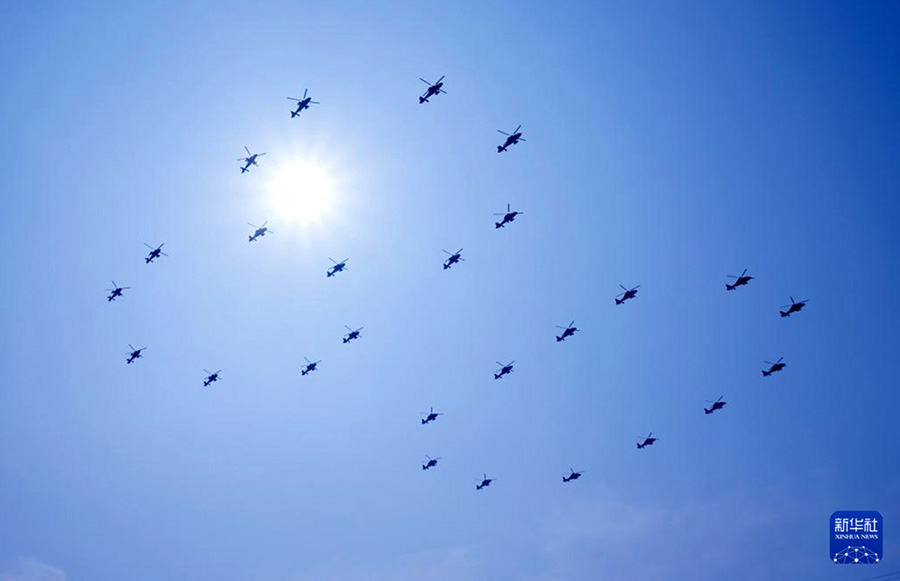 空中护旗梯队80